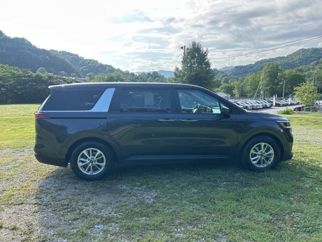 used 2022 Kia Carnival car, priced at $24,996