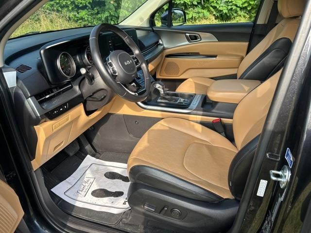 used 2022 Kia Carnival car, priced at $24,996