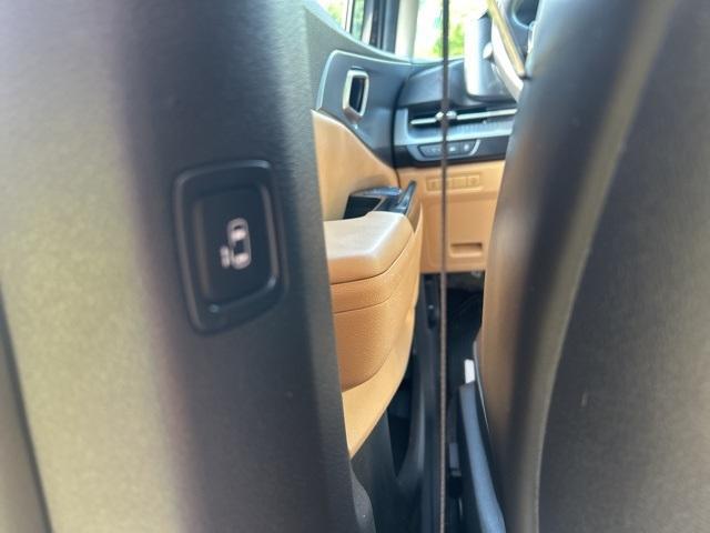 used 2022 Kia Carnival car, priced at $24,996