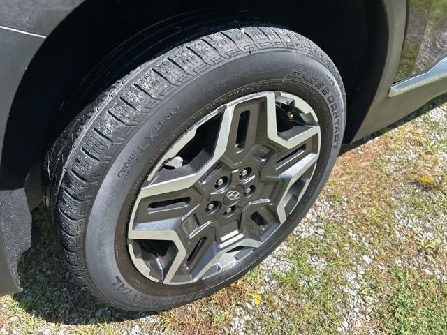 used 2023 Hyundai Santa Fe car, priced at $27,996
