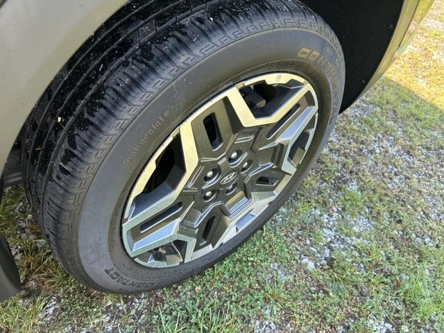 used 2023 Hyundai Santa Fe car, priced at $27,996