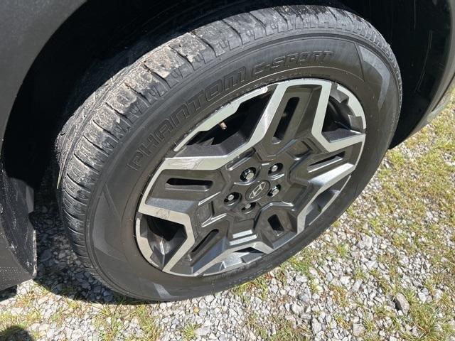 used 2023 Hyundai Santa Fe car, priced at $27,996