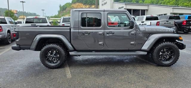 new 2025 Jeep Gladiator car, priced at $43,541