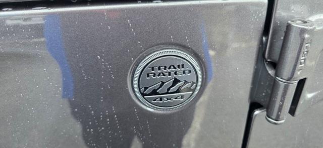 new 2025 Jeep Gladiator car, priced at $43,541