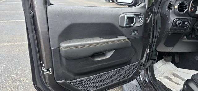new 2025 Jeep Gladiator car, priced at $43,541