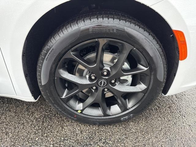 new 2026 Chrysler Pacifica car, priced at $47,397