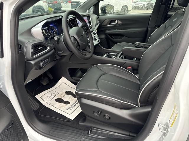 new 2026 Chrysler Pacifica car, priced at $47,397