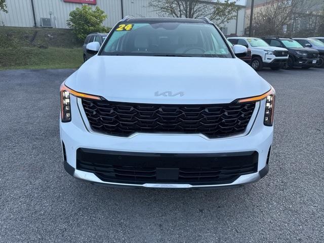 used 2024 Kia Sorento car, priced at $31,996