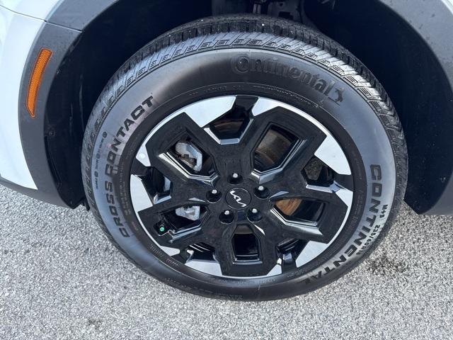 used 2024 Kia Sorento car, priced at $31,996