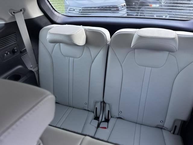 used 2024 Kia Sorento car, priced at $31,996