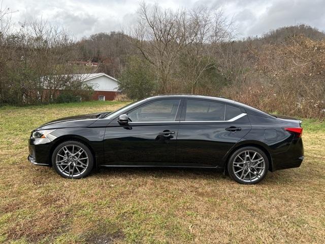 used 2024 Nissan Altima car, priced at $25,996