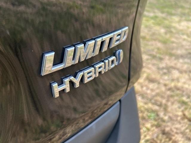 used 2022 Toyota RAV4 Hybrid car, priced at $32,996