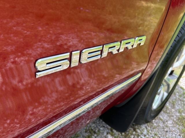 used 2018 GMC Sierra 1500 car, priced at $30,996