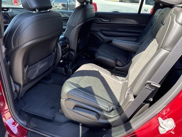new 2025 Jeep Grand Cherokee L car, priced at $42,497