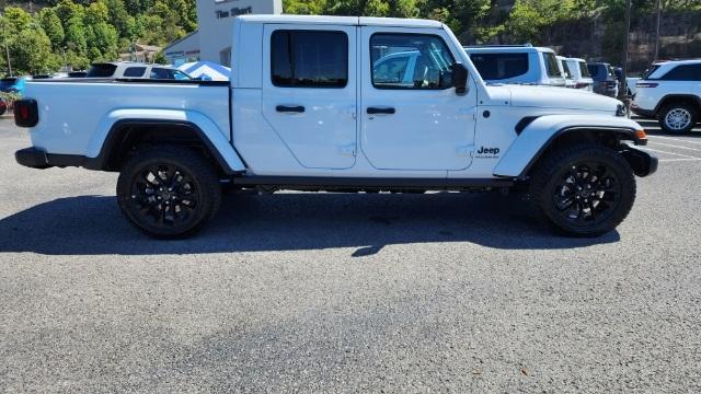 new 2024 Jeep Gladiator car, priced at $40,997