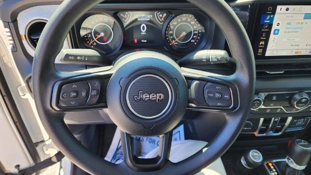 new 2024 Jeep Gladiator car, priced at $40,997