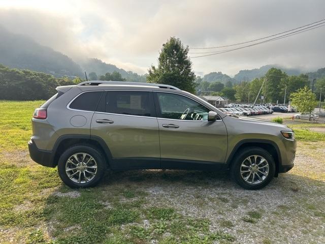 used 2019 Jeep Cherokee car, priced at $13,996