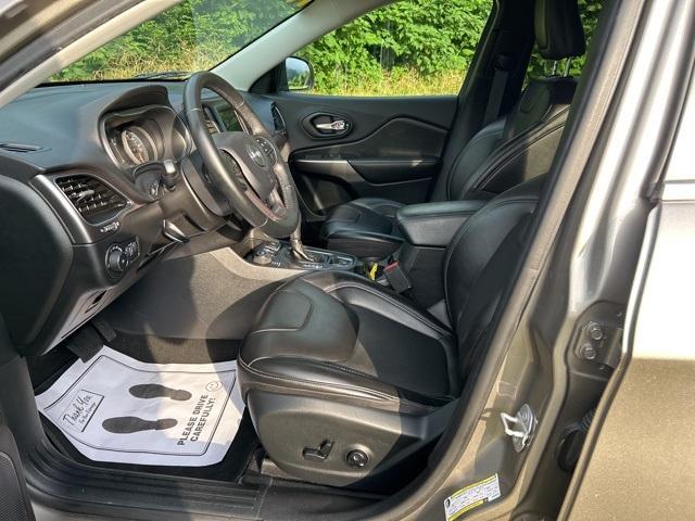 used 2019 Jeep Cherokee car, priced at $13,996