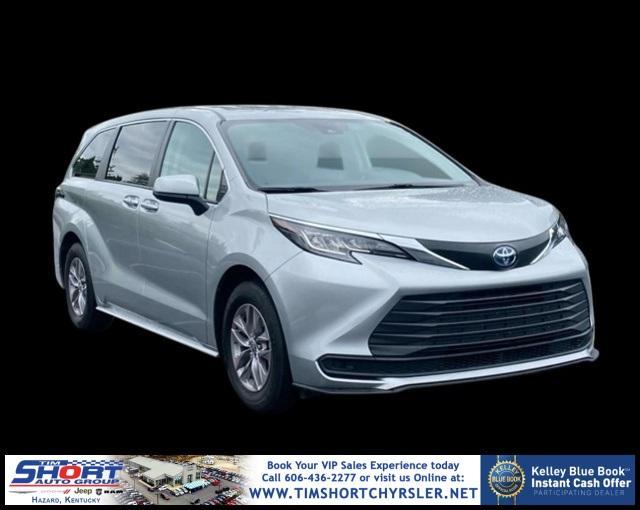 used 2023 Toyota Sienna car, priced at $36,996