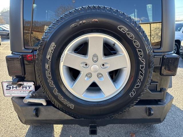 used 2013 Jeep Wrangler Unlimited car, priced at $14,700