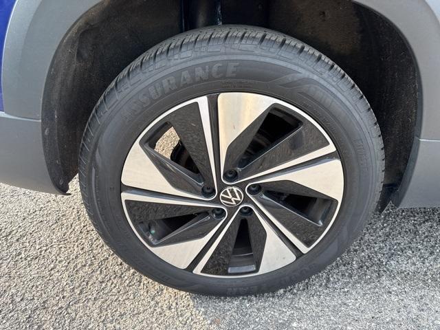 used 2024 Volkswagen Taos car, priced at $25,996