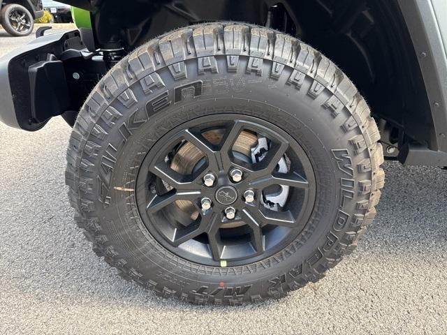 new 2025 Jeep Wrangler car, priced at $46,997