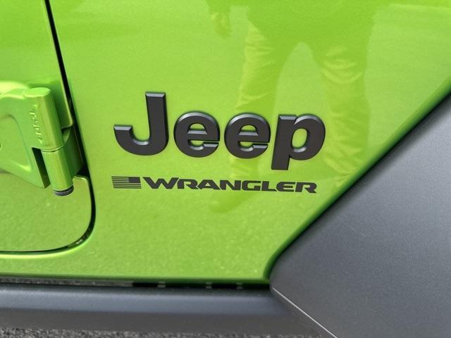 new 2025 Jeep Wrangler car, priced at $46,997