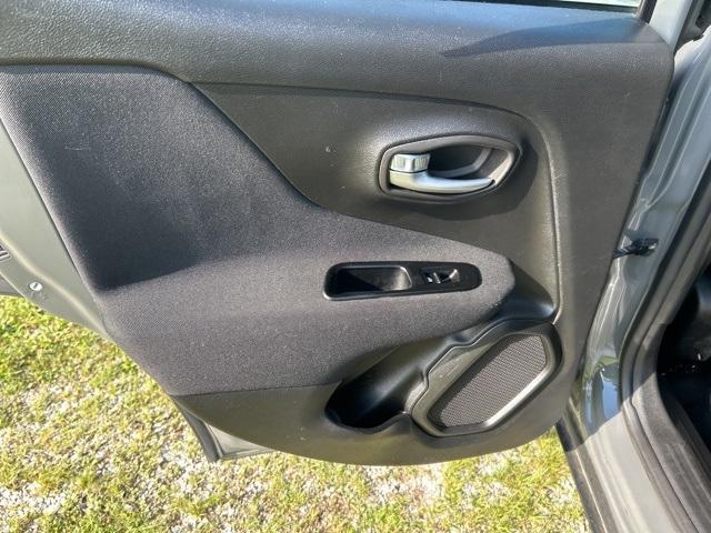 used 2020 Jeep Renegade car, priced at $12,995