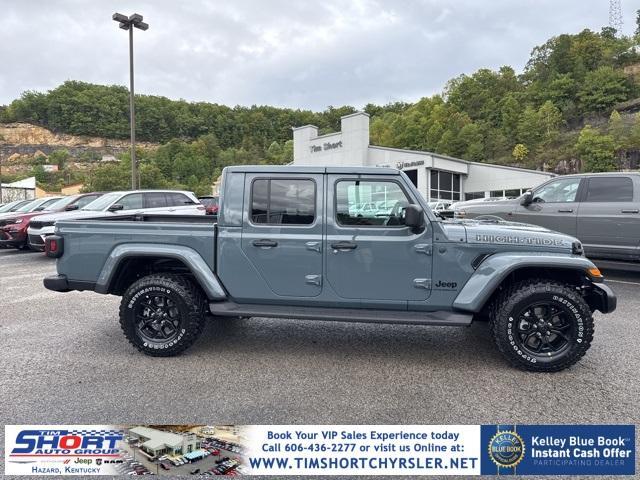 new 2025 Jeep Gladiator car, priced at $41,377