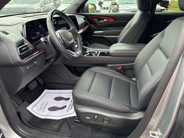 used 2024 Chevrolet Traverse car, priced at $47,996