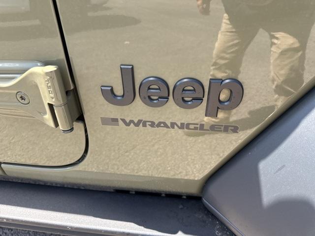 new 2025 Jeep Wrangler car, priced at $47,897