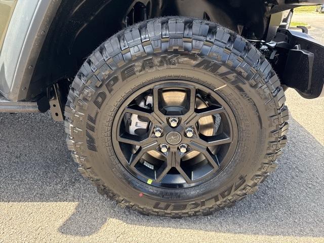 new 2025 Jeep Wrangler car, priced at $47,897