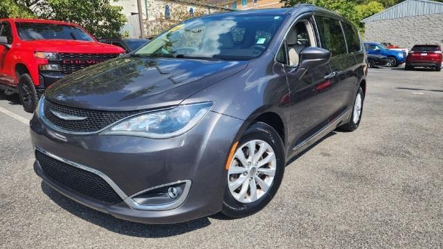 used 2017 Chrysler Pacifica car, priced at $11,996