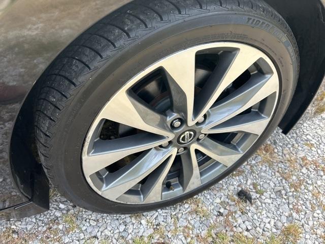 used 2021 Nissan Maxima car, priced at $23,996