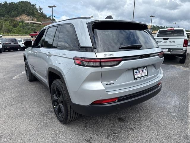 new 2025 Jeep Grand Cherokee car, priced at $41,397