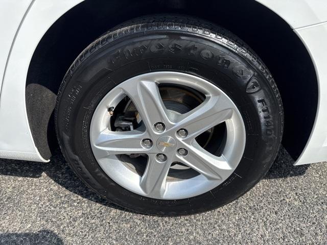 used 2023 Chevrolet Malibu car, priced at $18,996
