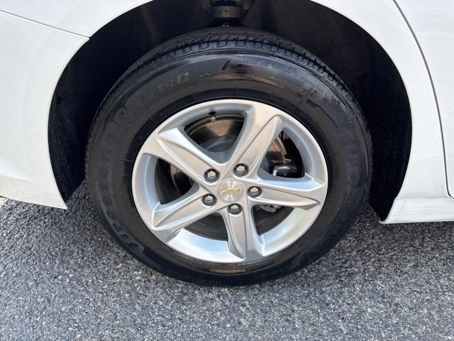 used 2023 Chevrolet Malibu car, priced at $18,996