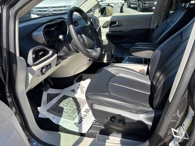 used 2023 Chrysler Pacifica car, priced at $22,996