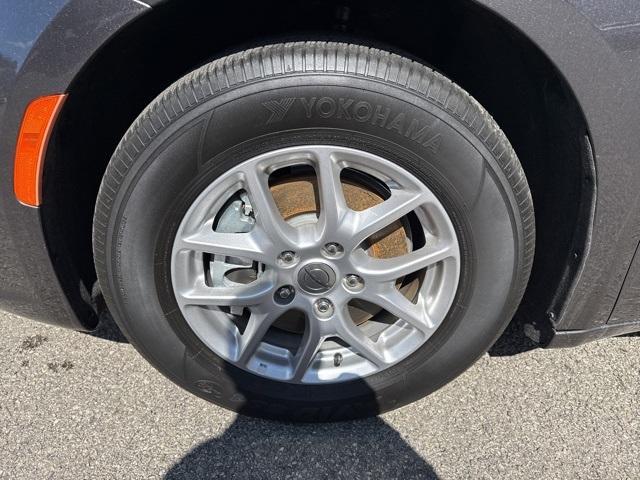 used 2023 Chrysler Pacifica car, priced at $22,996