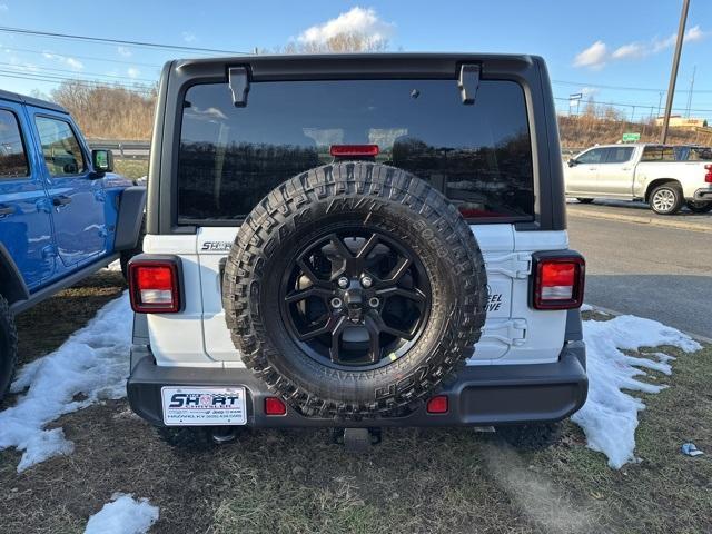 new 2025 Jeep Wrangler car, priced at $44,497