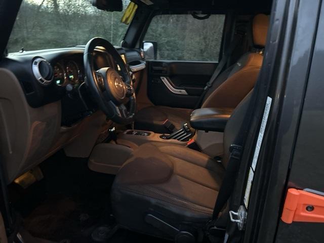 used 2014 Jeep Wrangler Unlimited car, priced at $15,500