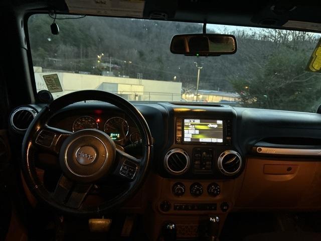used 2014 Jeep Wrangler Unlimited car, priced at $15,500