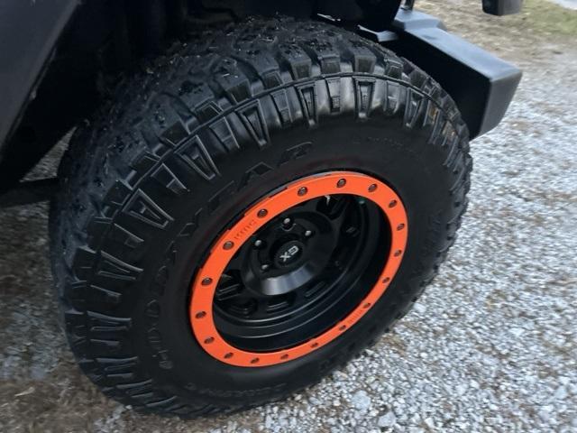 used 2014 Jeep Wrangler Unlimited car, priced at $15,500