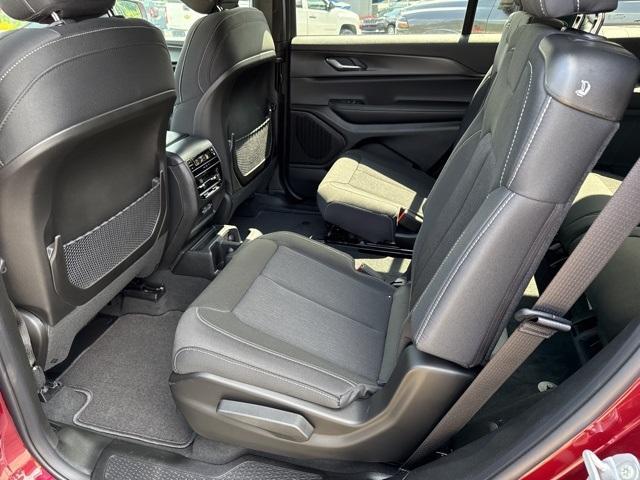 new 2025 Jeep Grand Cherokee L car, priced at $39,279