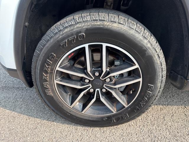 used 2020 Jeep Grand Cherokee car, priced at $24,996