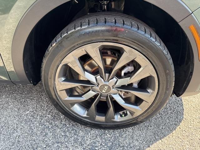 used 2021 Kia Sorento car, priced at $22,996