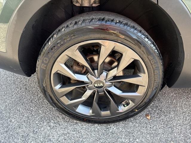 used 2021 Kia Sorento car, priced at $22,996