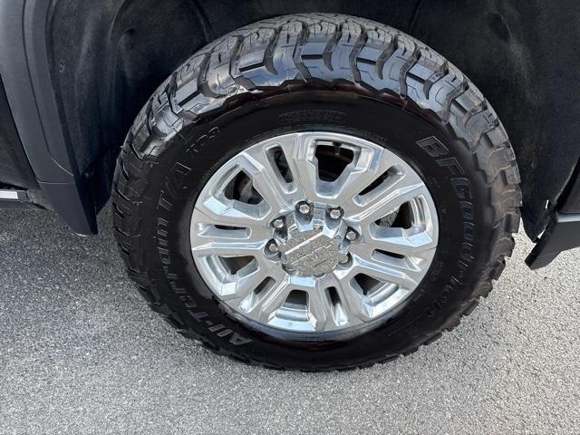 used 2022 GMC Sierra 2500 car, priced at $59,996