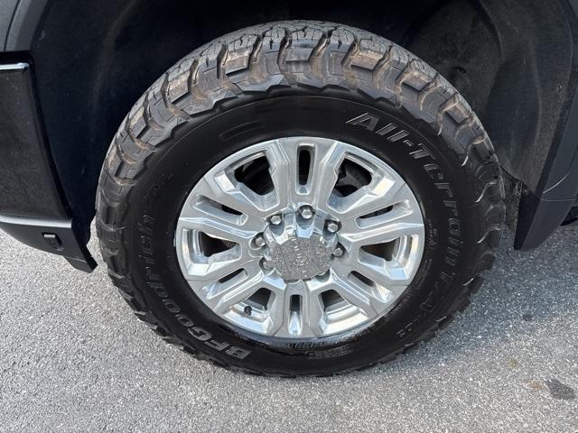 used 2022 GMC Sierra 2500 car, priced at $59,996
