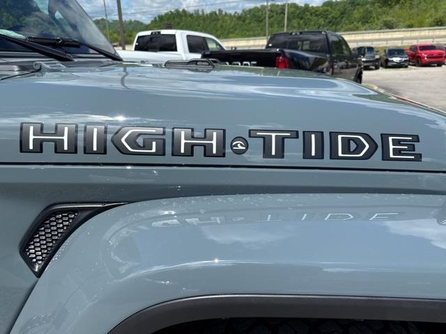 new 2025 Jeep Gladiator car, priced at $41,497
